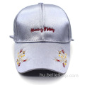 Testreszabhatja a szatén kalapokat a nők nap kalapja hímzett logót